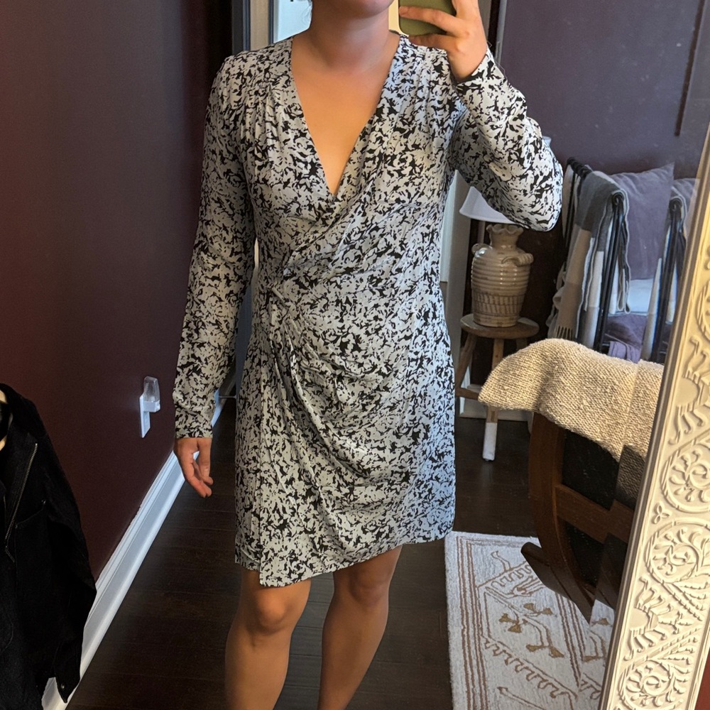 🩵🖤NWT CLUB MONACO Side Drape Mini Floral Dress